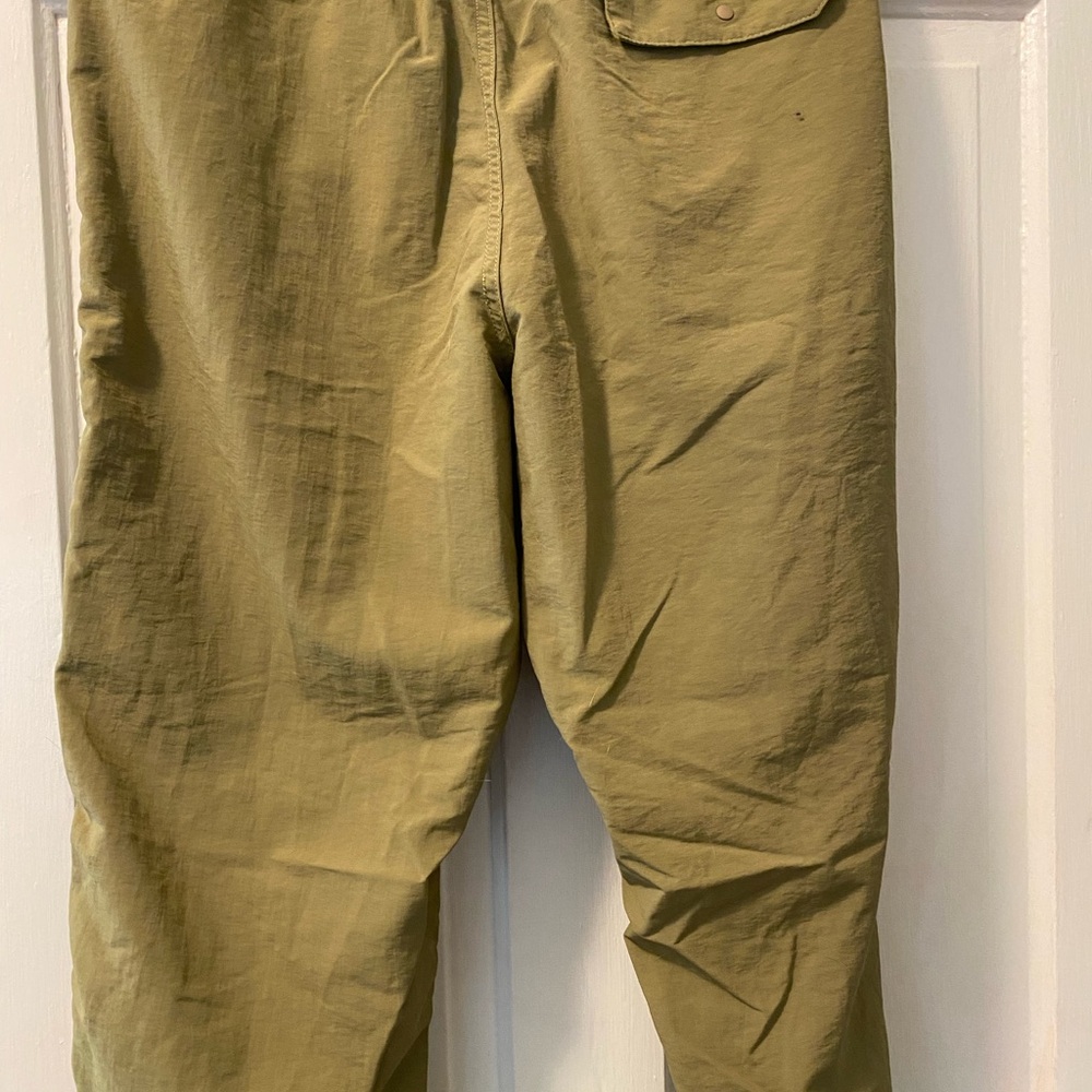 Patagonia Men's baggie Pants in Olive